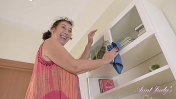 Cleaning Day With 58-year-old Busty Bbw Amateur Gilf Esmerelda