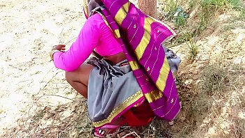 सास की खेत में गर्म चुदाई का वायरल वीडियो, देखकर लोगों के खड़े हो गए