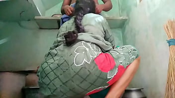 Desi Aunty Getting Naughty In The Bathroom