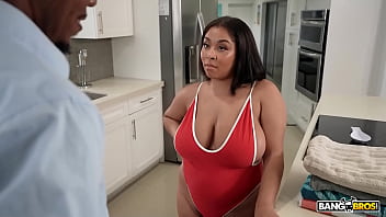 Juliana Dreams’ Steamy Stepdad Session: Oiled-up Tits Massaged And Fucked Hard