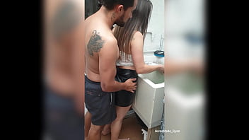 Me Aprovecho De Mi Poder Para Follar A Mi Empleada Sumisa
