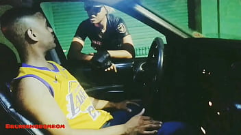 A Policial Safada Fode No Carro De Patrulha