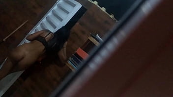Naked Teen Slut Services The Delivery Boy: Find Her On Instagram @annebruna22