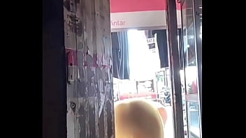 Tak Tahan Lagi, Jemur Baju Ditinggal, Malah Diajak Bercinta