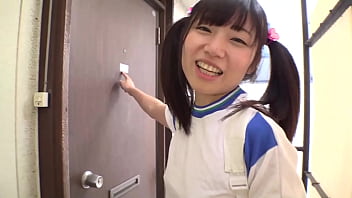 操られてる貧乳パイパンのまみちゃん、パパと兄ちゃんの玩具