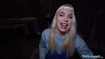 Sizzling Blonde Pizza Courier With Massive Natural Tits Gets Her Dripping Cunt Stuffed Full