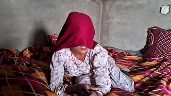 सुबह सुबह हनीमून सेक्स, देसी भाभी की चुदाई देखो, गांव की असली रियल वीडियो में भैया बोले
