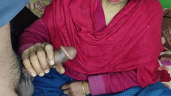 Sakhti Bhabhi Ne Mera Mota Lund Muh Mein Le Kar Choosna Shuru Kar Diya, Aur Maine Uski Geeli Chut Ko Chaat Kar Use Mast Chudai Ke Liye Tayyar Kar Diya