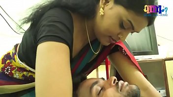 Sizzling Affair: A Lonely Indian Housewife’s Steamy Seduction Of A Tech-savvy Software Engineer