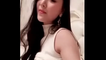 Indonesian Girl Getting Off