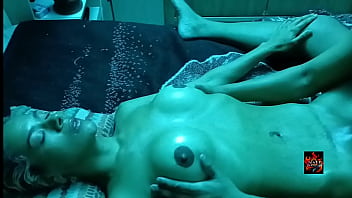 Massagem Tântrica Que Desperta Todos Os Seus Desejos Mais Profundos E Intensos.