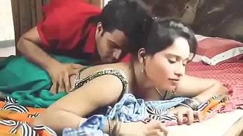 Sultry Bhabhi’s Forbidden Romance With A Desi Mallu Aunty In Steamy Indian Encounter