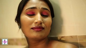 Steamy Indian Babe’s Secret Bathroom Fling – Private Mms Exposed
