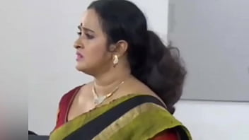 Curvy Mallu Aunty With Voluptuous Assets