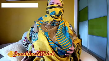 Busty Hijabi Housewife’s Private Cam Show: October 26th