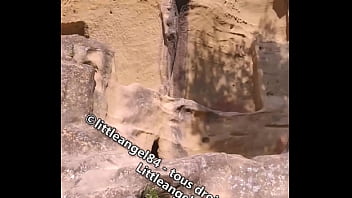 Seule Et Excitée En Pleine Nature, Je M’offre à Toi
