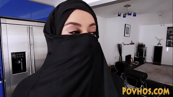 Burka-clad Temptress Reveals Her Curves For A Wild, Intimate Ride