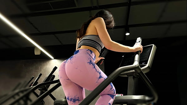 Gym Gains: Pound That Perfect Peach Rough And Raw