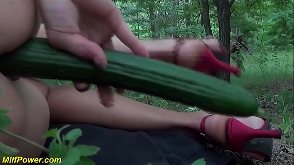 Mature Vixen Gets Railed By A Massive Ebony Rod In The Wild