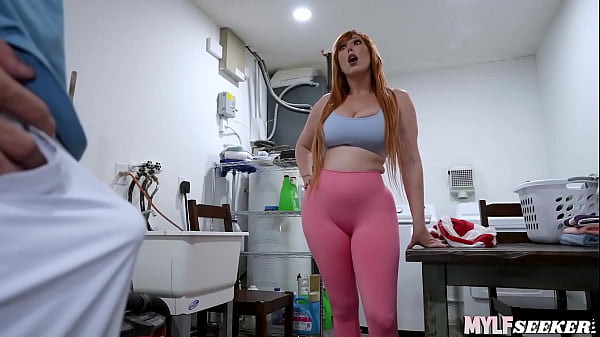 Luscious Lauren Phillips: A Fiery Redhead With Unmatched Curves And Voluptuous Assets