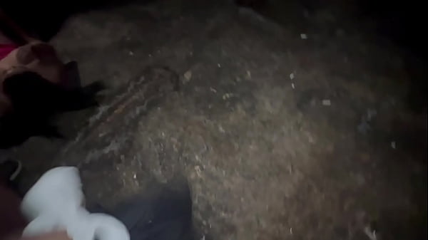 Casada Do Policial Perde Celular E Vídeos Picantes Dela Transando Na Praia De Ipanema Vazam