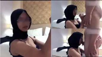 Nisa: Mahasiswi Berjilbab Yang Menggoda Di Balik Layar – Bagian 1