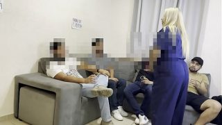 OrgÍa En El Banco De Esperma