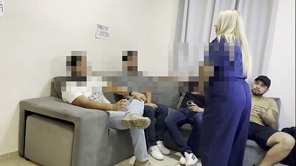 OrgÍa En El Banco De Esperma