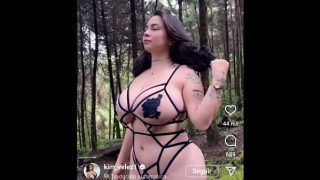 Un Homenaje Ardiente Y Lujurioso Para La Diosa Kim Vélez