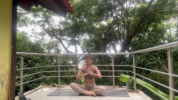 Sweat-soaked Seduction: Join Nikatsu’s Intimate Yoga Session