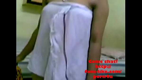 Desi Mallu Beauty Bares All In Sultry South Indian Seduction