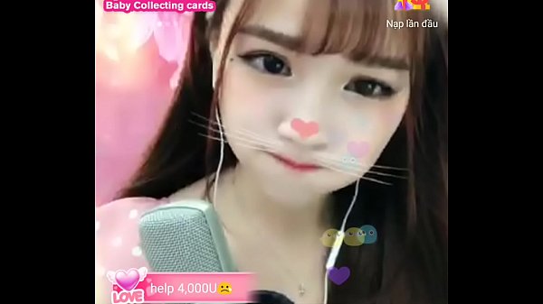 Sizzling Vietnamese Beauty Goes Wild On Uplive