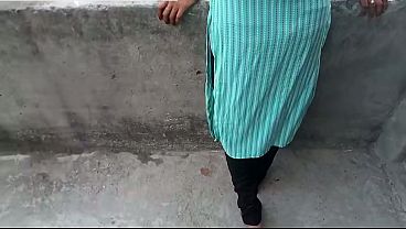 Bhai Ne Apni Desi Stepsister Ko Zor Zor Se Chillaate Hue Choda, Pura Zor Laga Kar