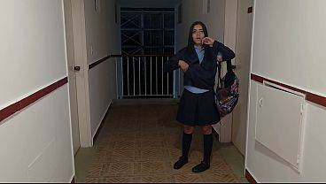 Vecina Traviesa En Uniforme Escolar, Lista Para Una Clase Privada En La Puerta De Su Casa