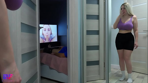 Stepmom’s Curvy Daughter Peeps On Her Father Figure