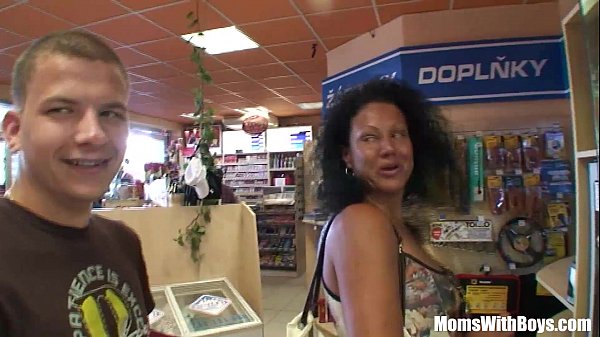 Abandoned Desires: A Seasoned Woman’s Forbidden Encounter