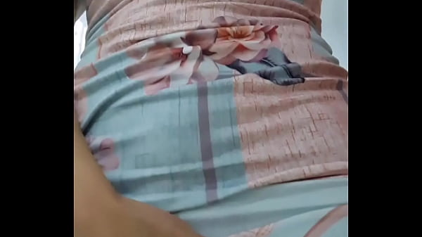Mall Adventure With No Panties… Curious For A Peek?