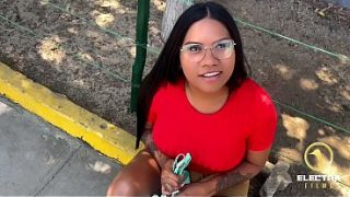 Venezolana De Nalgas Enormes Es Sorprendida En Actos Indecentes Por Policía Cachondo En Las Calles De Lima
