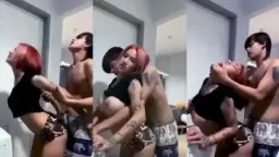 Berdiri Berahi Pasangan Tak Tahan Godaan
