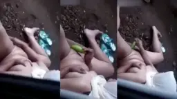 Mengintip Ukhti Tengah Menggapai Kenikmatan