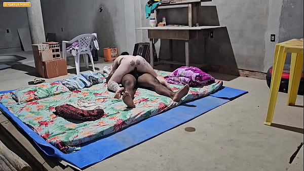 Enteada Ardente Flagrada Em Meio à Bagunça, Recebendo A Carga Quente Do Padrasto Que A Preenche Por Dentro