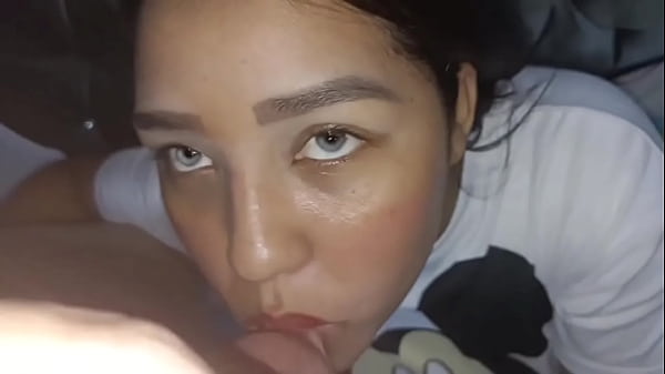 Morena Colombiana, Harta De Su Rutina, Se Come La Verga Del Vecino Sin Freno