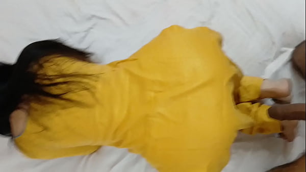 Indian Aunty’s Juicy Ass Getting Pounded Deep In Doggy Style