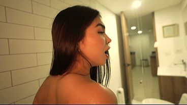 My Stepsister Can’t Resist Getting Pounded In The Bathroom! Papuchizz – Manuela Vae Gets Wrecked