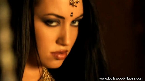 Sultry Milf Belly Dancer Teasing With Every Hips