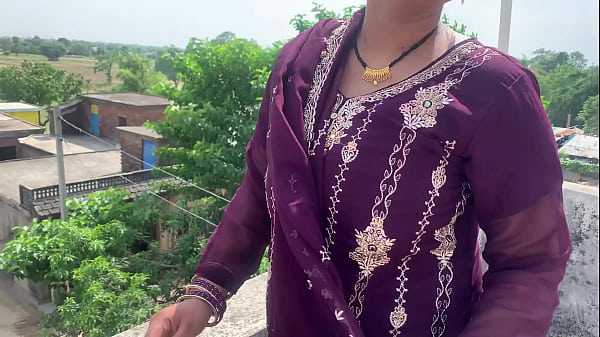 Bhojpuri Desi Bhabhi Ne Apni Chut Aur Jism Ka Maza Diya, Hindi Audio Mein Suno
