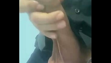 Mão Pesada No Galã, Gozo Suado E Gemido Abafado