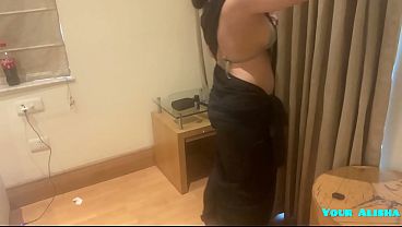 Desi Maid Gets Fucked Hard By House Owner Ft. Alisha Bhabhi – Spicy Night Action