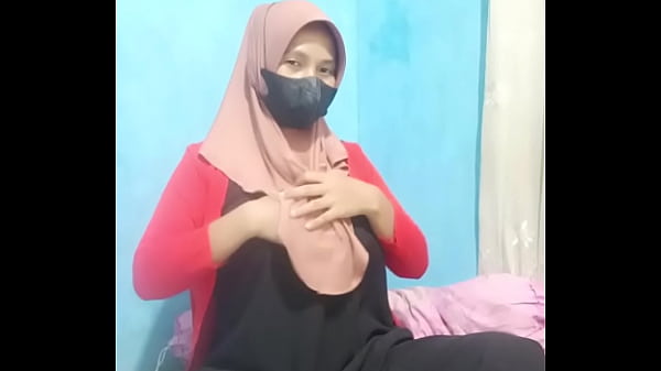 Indonesia Cewek Hijab Colmek Main Dildo Sendiri Sampe Crot Nikmat