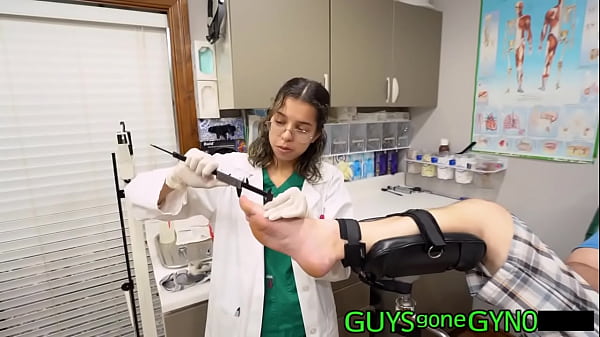Perverted Foot Fetishists Mi Monroe & Aria Nicole Exploit Helpless Male Patients’ Horny Soles @guysgonegyno – Reloaded